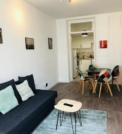 Aux Clefs Des Sacres - Jean De La Fontaine Appartement *